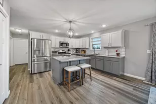 2745 Sedona Dr, Normal, IL 61761 - Photo 11