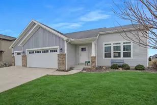 2745 Sedona Dr, Normal, IL 61761 - Photo 3