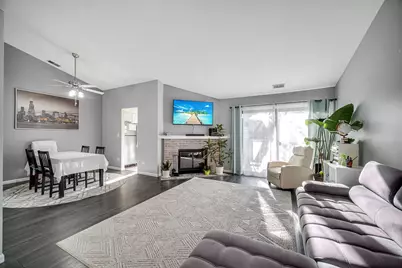 1471 Fairlane Drive #2A, Schaumburg, IL 60193 - Photo 3