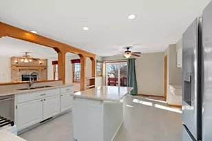 613 McDivitt Dr, New Lenox, IL 60451 - Photo 11