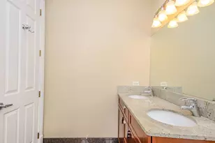 1910 W Armitage Ave, Chicago, IL 60622 - Photo 15