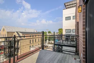 1910 W Armitage Ave, Chicago, IL 60622 - Photo 21