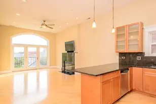 1910 W Armitage Ave, Chicago, IL 60622 - Photo 3