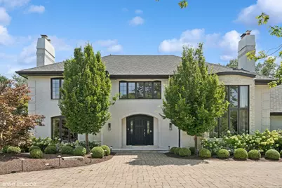 124 Saint Francis Circle, Oak Brook, IL 60523 - Photo 1