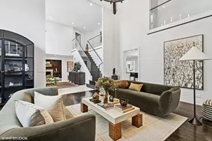 124 St Francis Cir, Oak Brook, IL 60523 - Photo 7