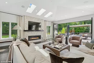 124 St Francis Cir, Oak Brook, IL 60523 - Photo 17