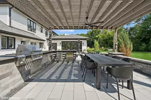 124 St Francis Cir, Oak Brook, IL 60523 - Photo 37