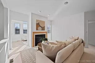 810 Cambridge Dr, Batavia, IL 60510 - Photo 9