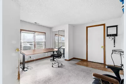 100 Pratt Boulevard, Roselle, IL 60172 - Photo 15