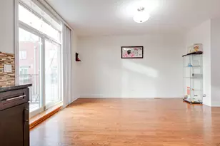 2049 W 34th St, Chicago, IL 60608 - Photo 9