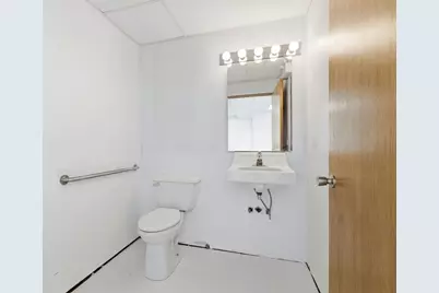 6301 N Northwest Highway, Chicago, IL 60631 - Photo 9