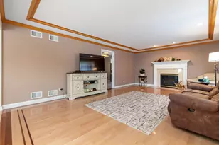 14737 Ashborne Dr, Homer Glen, IL 60491 - Photo 9