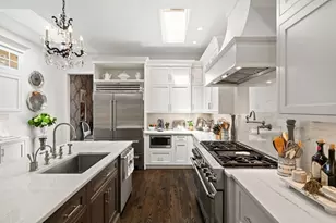 55 E Elm St, Chicago, IL 60611 - Photo 13