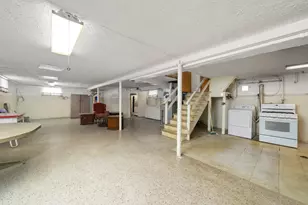 2439 Ernst St, Franklin Park, IL 60131 - Photo 21