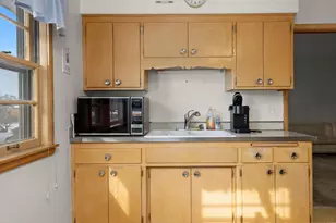 2439 Ernst St, Franklin Park, IL 60131 - Photo 7