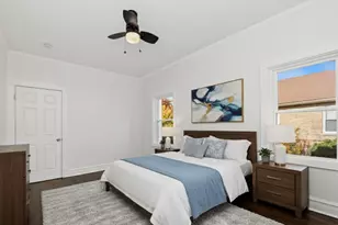 7832 S Paxton Ave, Chicago, IL 60649 - Photo 19