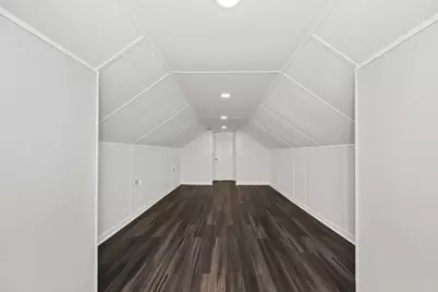 7832 S Paxton Avenue, Chicago, IL 60649 - Photo 29