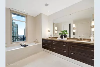 118 E Erie Street #31G, Chicago, IL 60611 - Photo 23