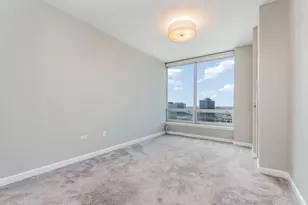 1901 S Calumet Ave, Chicago, IL 60616 - Photo 9