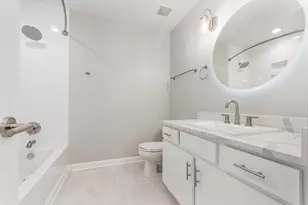 1901 S Calumet Ave, Chicago, IL 60616 - Photo 15