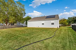 2306 Willow Lakes Dr, Plainfield, IL 60586 - Photo 15