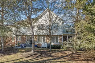 1808 Dunhill Cir, Glenview, IL 60025 - Photo 27