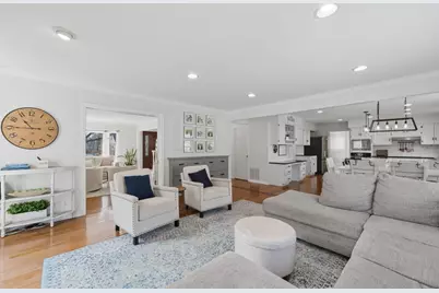 289 Winding Creek Drive, Naperville, IL 60565 - Photo 11