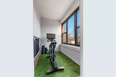 3904 N Wolcott Avenue #2, Chicago, IL 60613 - Photo 9