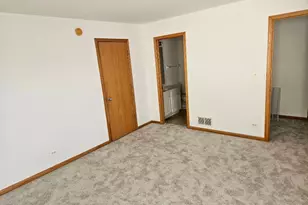 10 Ronan Ct, Lake in the Hills, IL 60156 - Photo 13