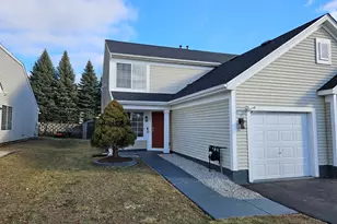 10 Ronan Ct, Lake in the Hills, IL 60156 - Photo 1