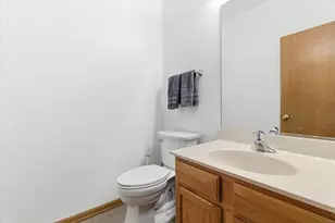 2190 Braeburn Dr, Wauconda, IL 60084 - Photo 13