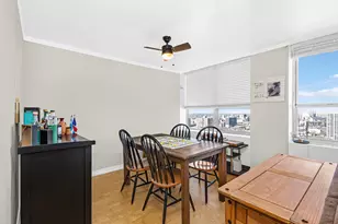 655 W Irving Park Rd, Chicago, IL 60613 - Photo 11