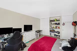 655 W Irving Park Rd, Chicago, IL 60613 - Photo 15