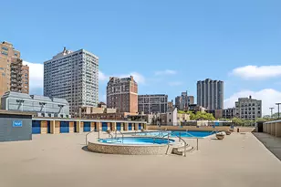 655 W Irving Park Rd, Chicago, IL 60613 - Photo 23