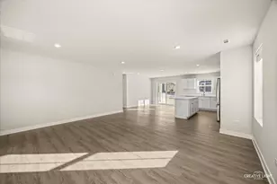 1237 Marigold Ln, Hampshire, IL 60140 - Photo 9