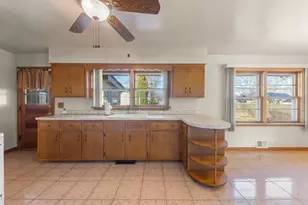 283 W 10th St, Chicago Heights, IL 60411 - Photo 7