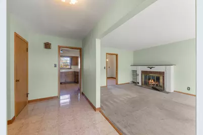 283 W 10th Street, Chicago Heights, IL 60411 - Photo 3