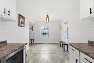 7802 W Victoria St, Chicago, IL 60631 - Photo 5