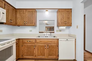 920 Winter Park Dr, New Lenox, IL 60451 - Photo 5