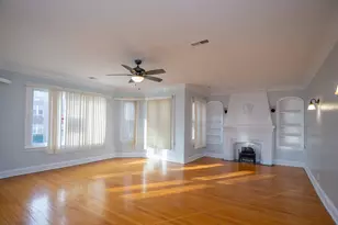 7637 S Phillips Ave, Chicago, IL 60649 - Photo 7