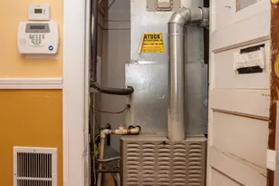 7637 S Phillips Ave, Chicago, IL 60649 - Photo 13