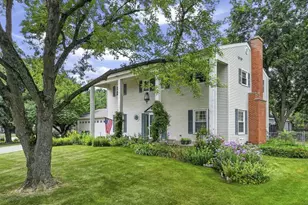 27W084 Fleming Dr, Winfield, IL 60190 - Photo 27