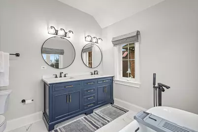 7046 Beckwith Road, Morton Grove, IL 60053 - Photo 25