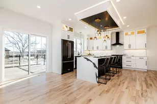 9645 S 78th Ct, Hickory Hills, IL 60457 - Photo 11