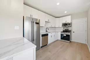 639 S 12th Ave, Maywood, IL 60153 - Photo 5