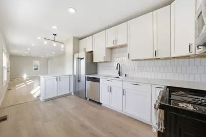 639 S 12th Avenue, Maywood, IL 60153 - Photo 5