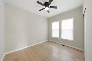 639 S 12th Ave, Maywood, IL 60153 - Photo 11