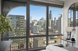 164 N Peoria St, Chicago, IL 60607 - Photo 5