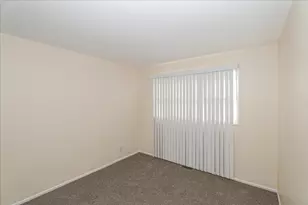 23 Wildwood Ln, Bolingbrook, IL 60440 - Photo 13