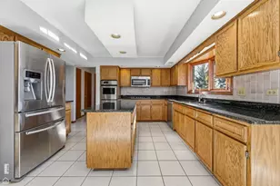 13725 Kit Ln, Lemont, IL 60439 - Photo 11